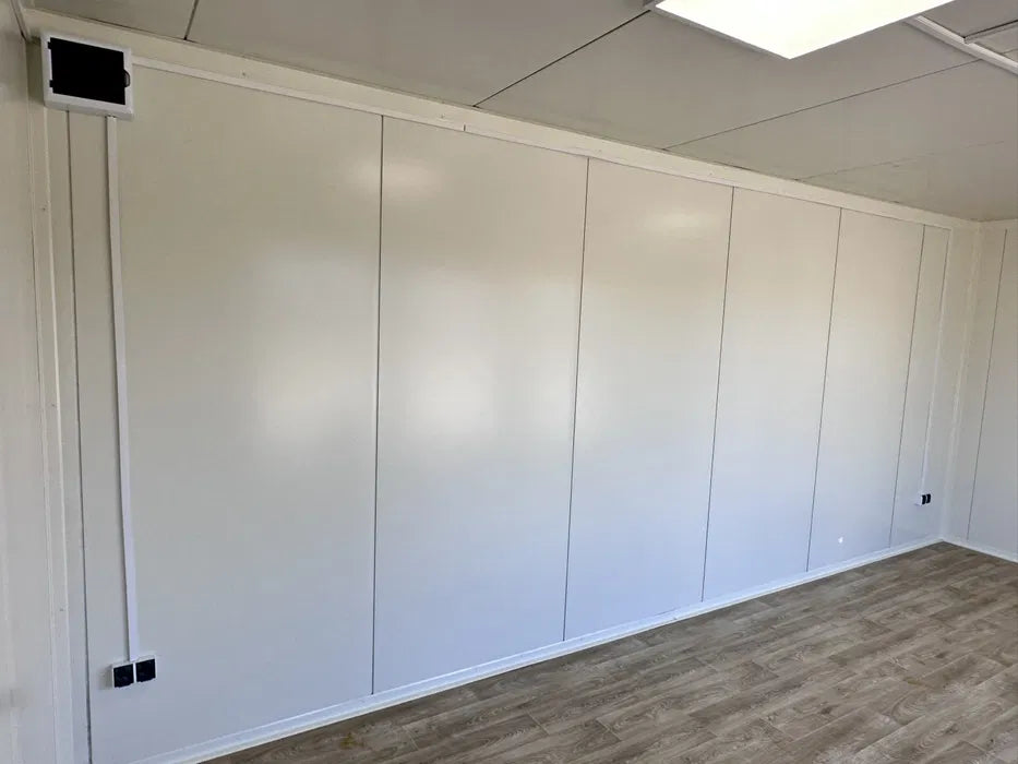 Conteneur Pavillon commercial neuf 3 x 6 m – Disponible immédiatement