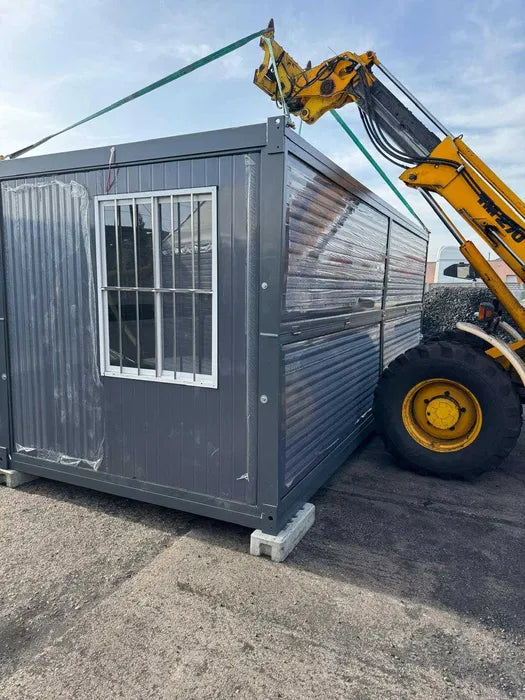 Conteneurs Pliables et Assemblés – Neufs, Isolés et Polyvalents 3 variantes;